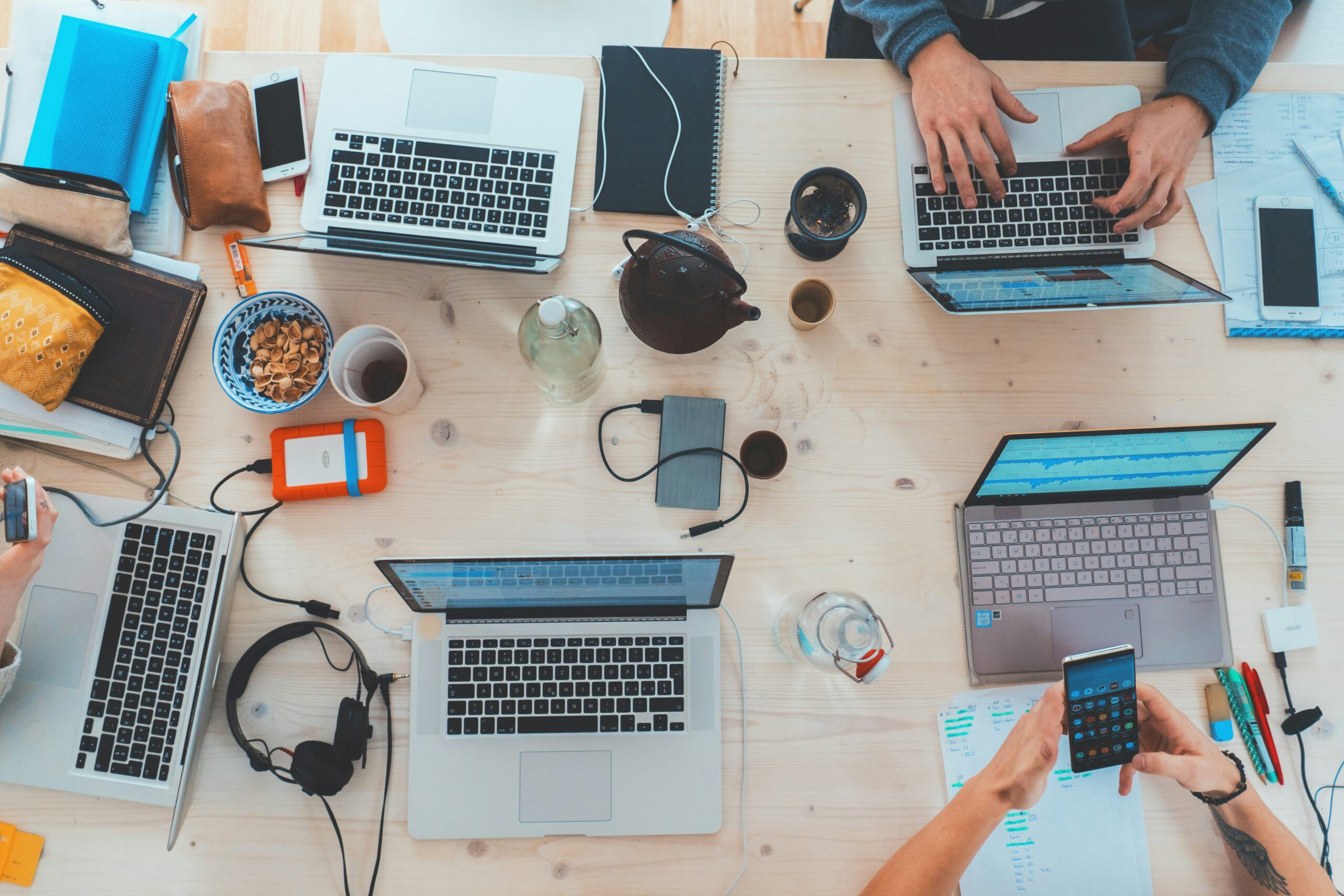 working from home laptop side hustle